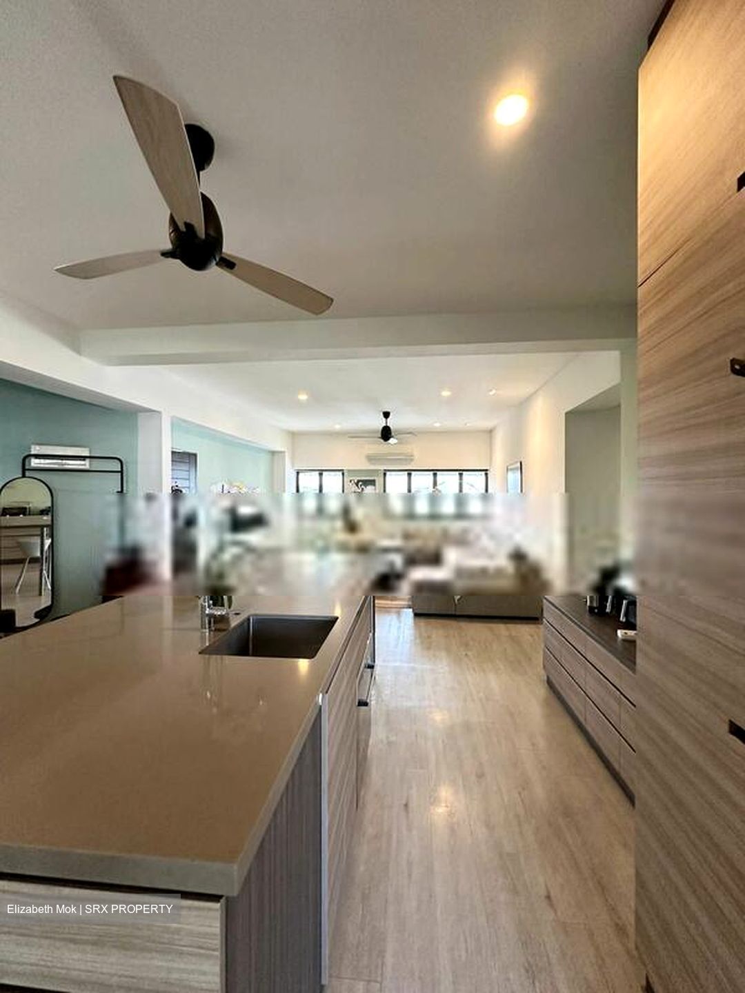 Queensway Tower / Queensway Shopping Centre (D3), Apartment #618988121